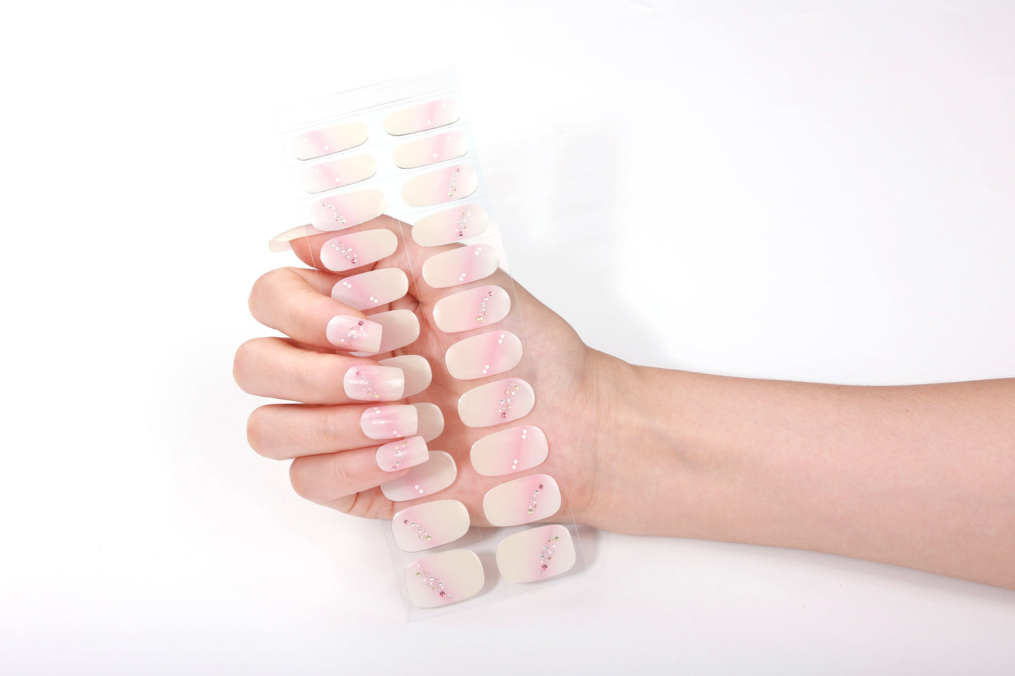 Non-UV Gel Nail Sticker La Digue - Die Ingenieurs-Lösung für Salon-Nägel in 5 Min.